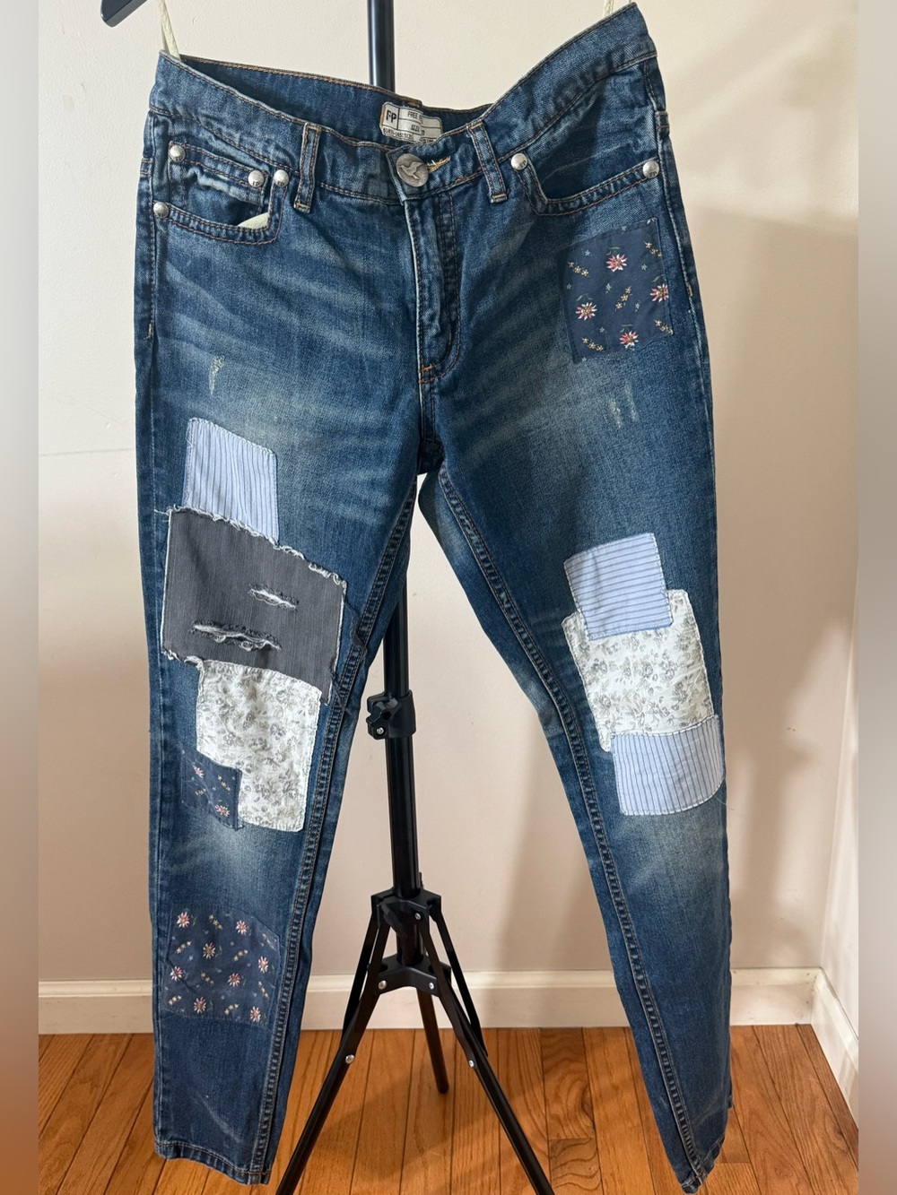 Free People Boho Patchwork Dark Blue Women’s Jeans size W27